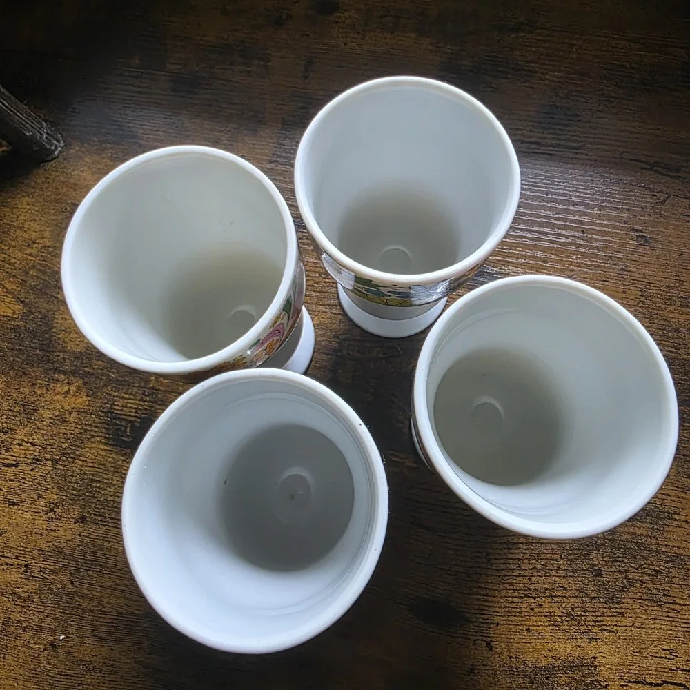 Vintage 1970s Mod Floral White Footed Glasses Japan Retro Daisy Parfait Set of 4